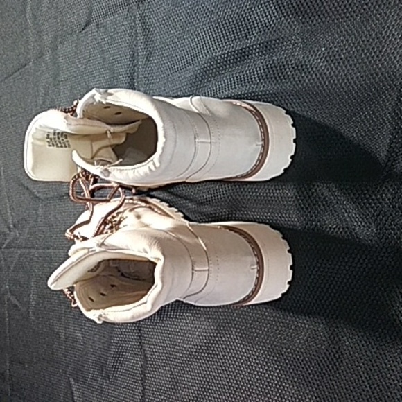 Lakeline Cream Memory Foam Sjb Size 9.5 - Picture 6 of 6